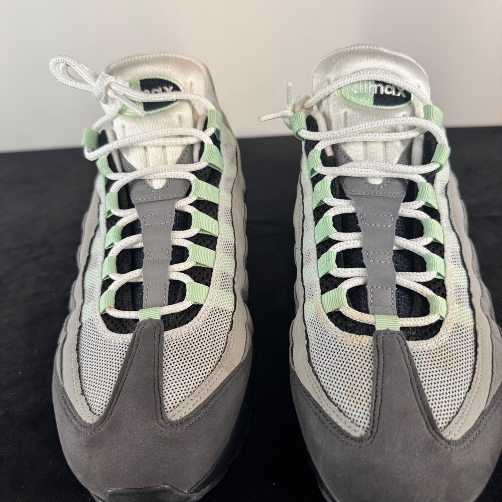 Nike Air Max 95 Gray and Green Sneakers